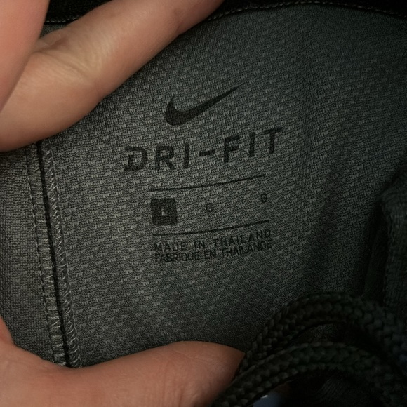 Large Nike shorts plus 2 free shorts all size large - Picture 6 of 6